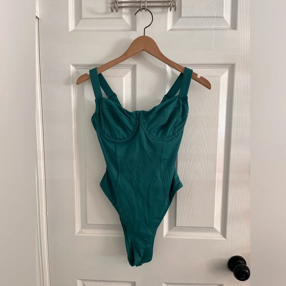 TA3 Mega Sculpting Suit Lifty Emerald Sz S RL D/DD